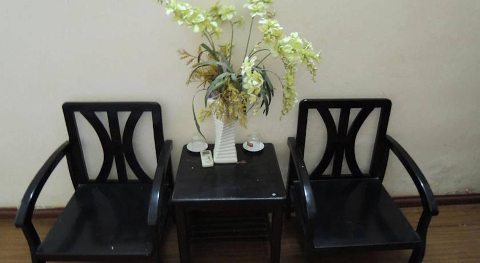 Hanoi Caballos Hotel Bagian luar foto