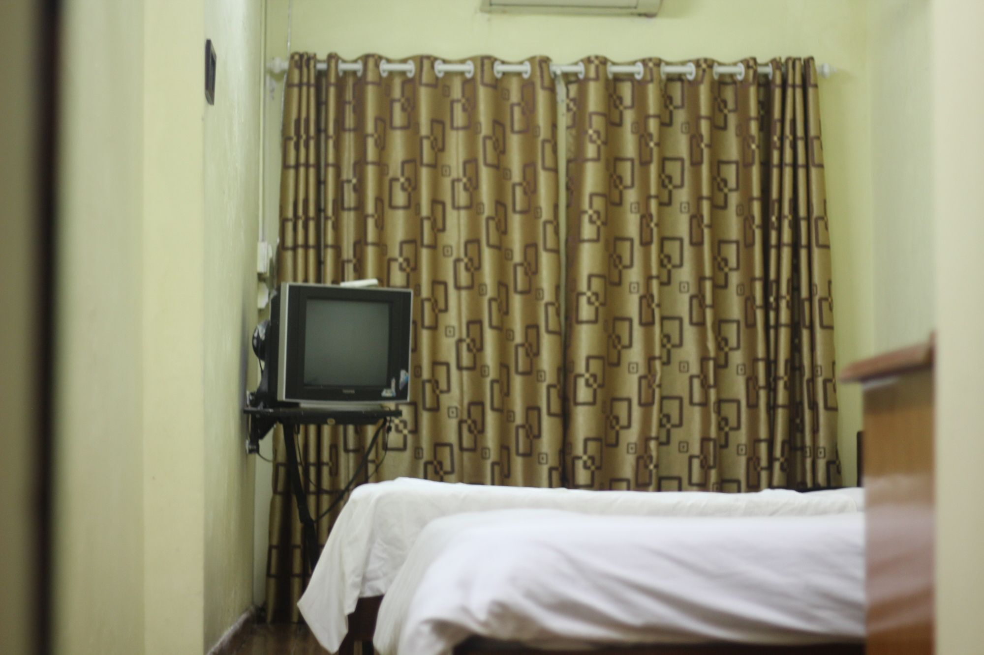 Hanoi Caballos Hotel Bagian luar foto